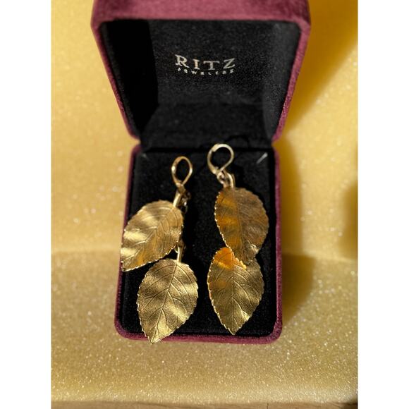 Kenneth Jay Lane Gold Leaf Earrings 3” EUC Perfect Saks Pierced Whimsical Witch - Picture 4 of 12